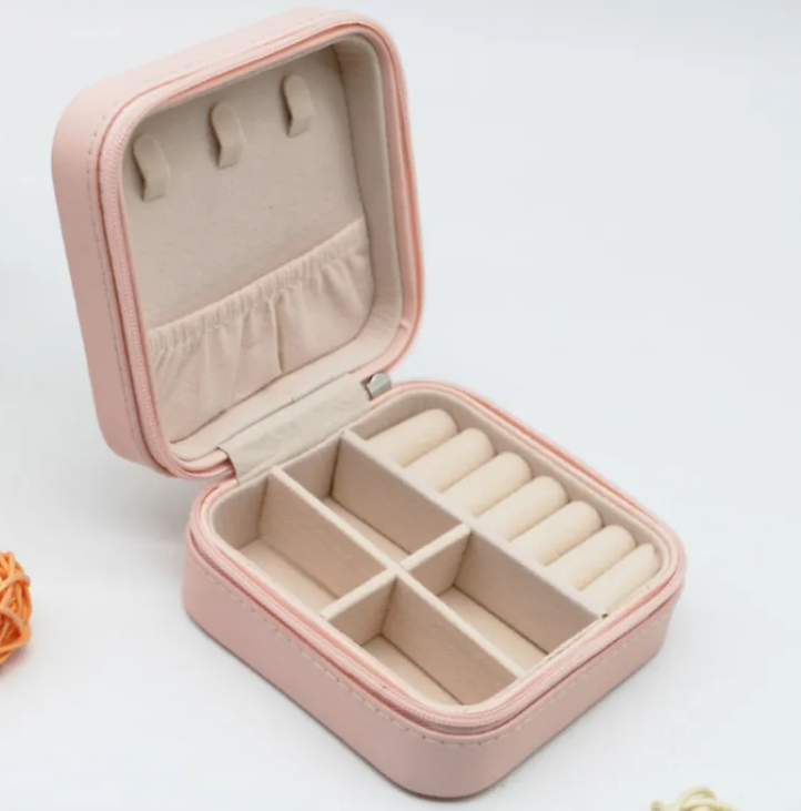 Amorha Travel Jewelry Organizer
